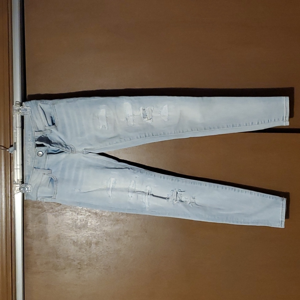 American Eagle super stretch, super low jeggings. Size 0 Lightest blue fade.